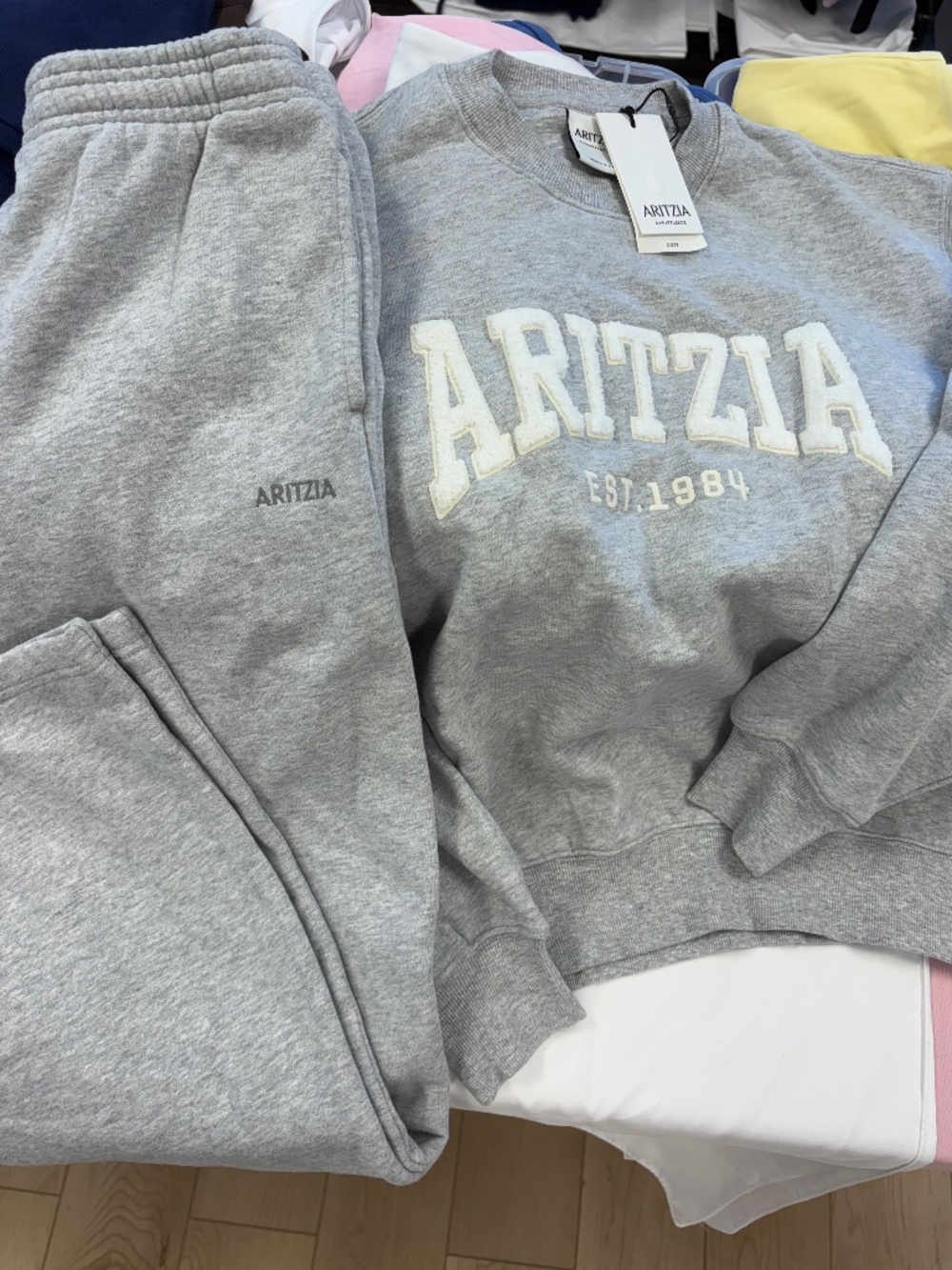NWT aritzia sweatfleece set